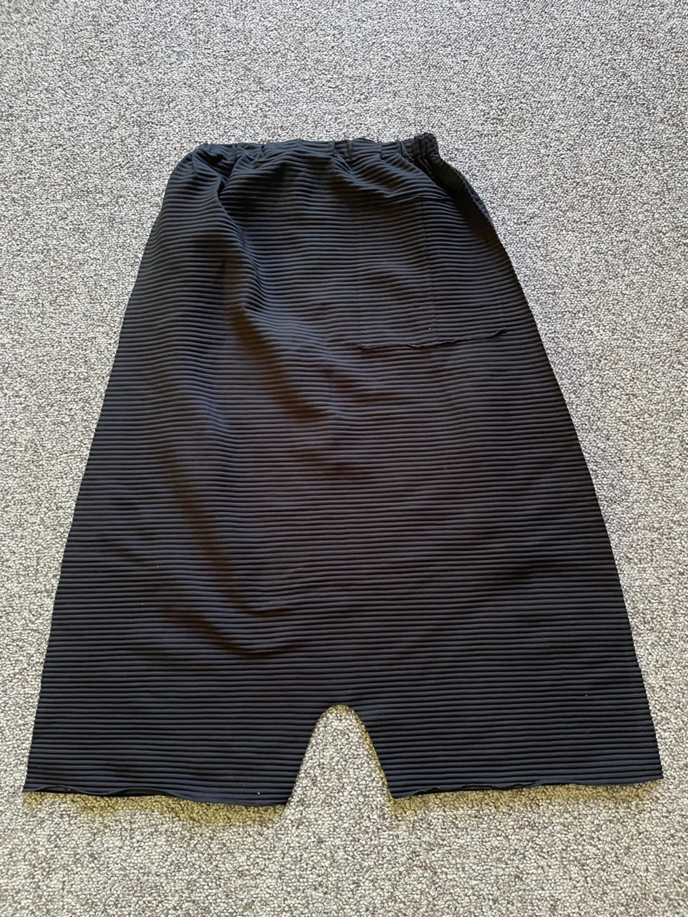 Issey Miyake Black Drop Crotch Shorts - Picture 4 of 6